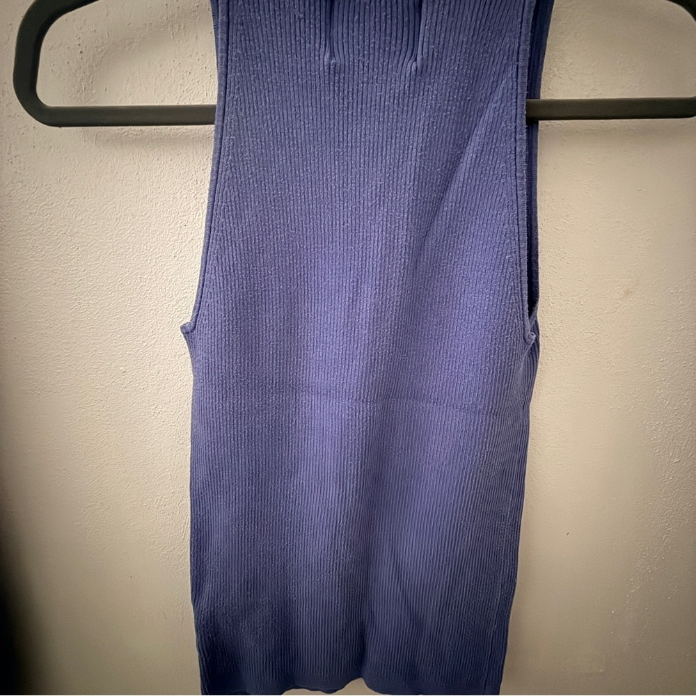 Banana Republic Heritage Collection Silk-Cotton Ribbed Sweater Tank - Small - Picture 6 of 8